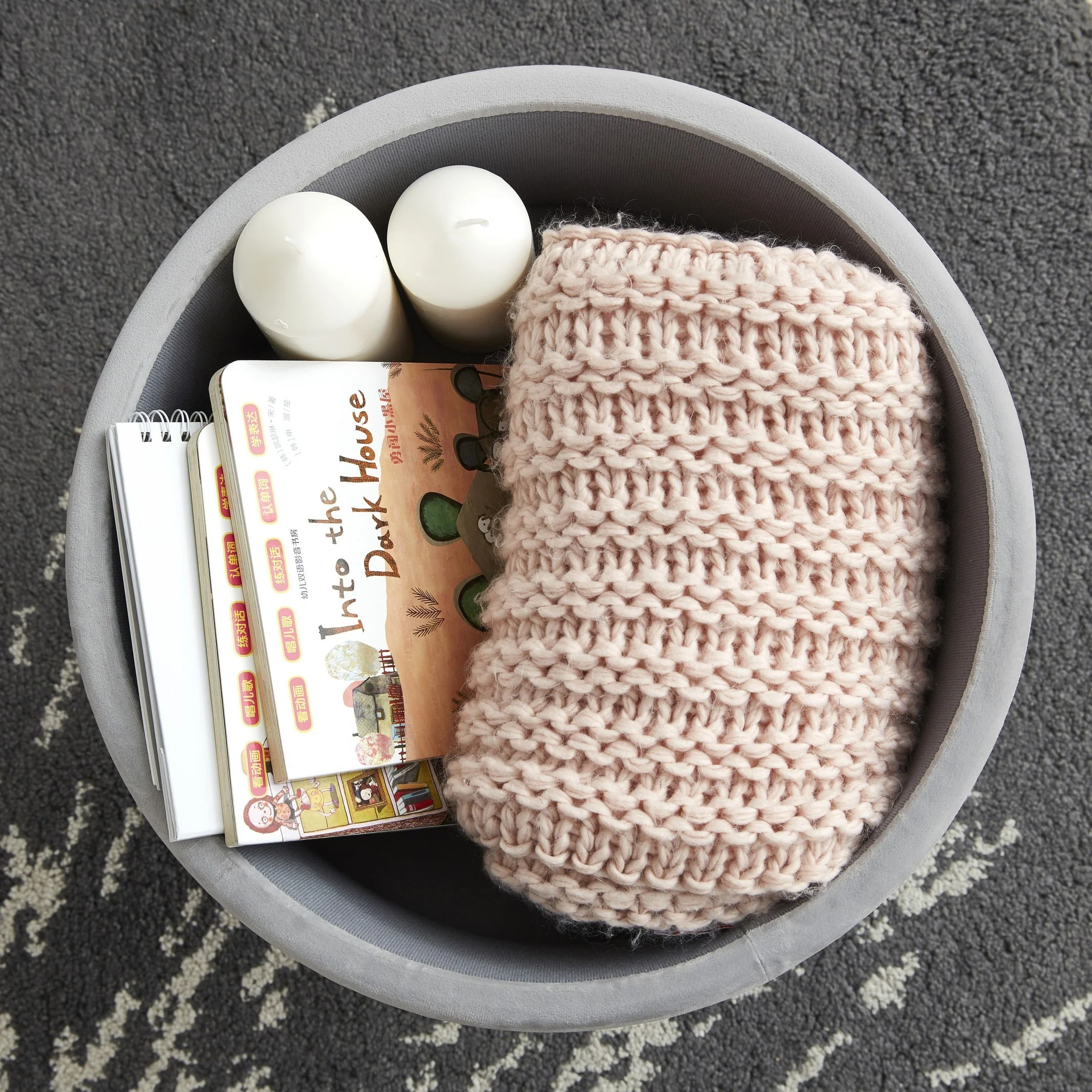 Ornavo Home Round Velvet Storage Ottoman & Tray Top Coffee Table